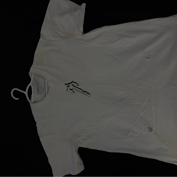 Graphic White T-Shirt - Picture 1 of 2